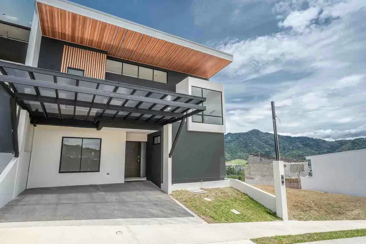 hermosa casa en venta en condominio Aqua en San Juan de la Unión, con extraordinaria ubicación en Magna Vía de muy fácil salida a calle vieja y Concepción, rodeado ...
