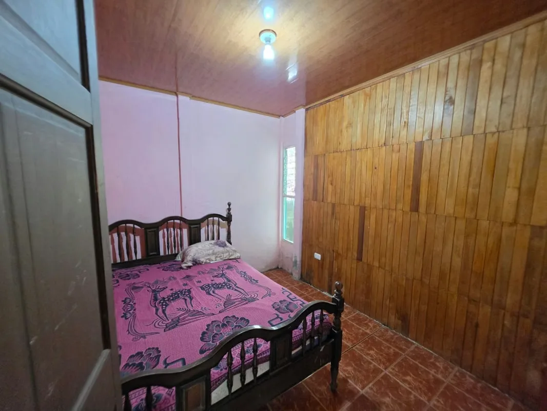 La finca posee una casa en muy buen estado, con 3 habitaciones y un baño completo. Garaje techado para ..., photo 8