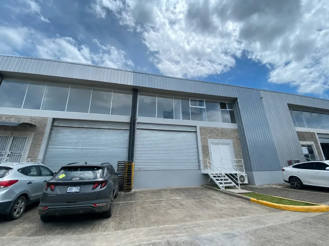 WAREHOUSE OFFICE FOR RENT IN OFIBODEGAS DEL OESTE, LINDORA