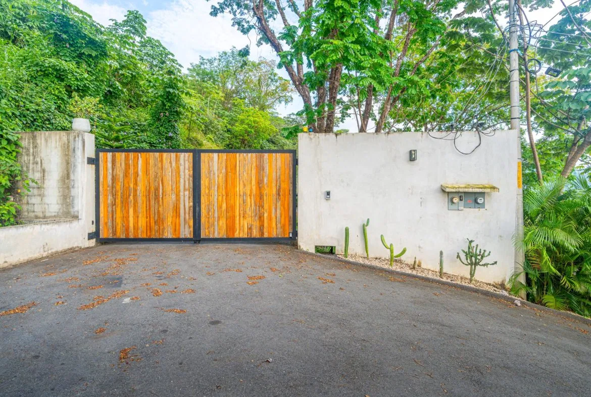 LUXURY PROPERTY IN THE MOUNTAIN CASA ROYAL, UVITA – 2.47 ACRES, photo 10