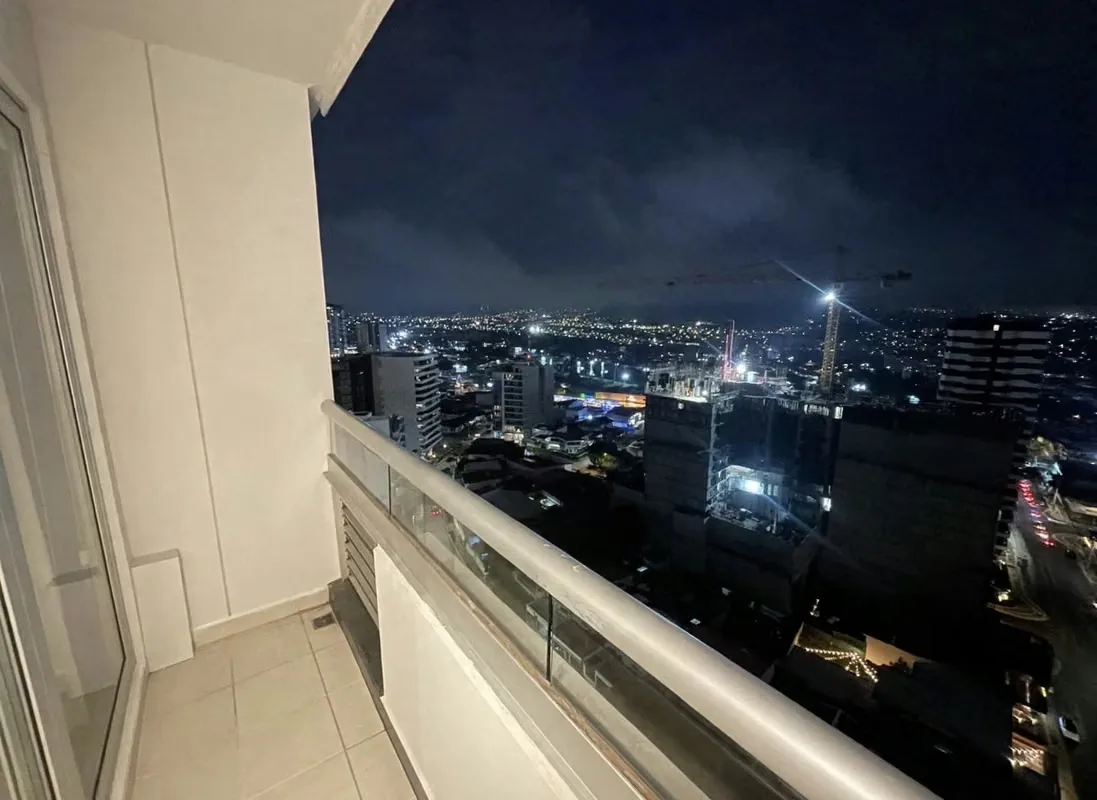 Ubicado en un piso alto, para deleitarse con las mejores vitas de la ciudad, amenidades inigualables y acabados ..., photo 9