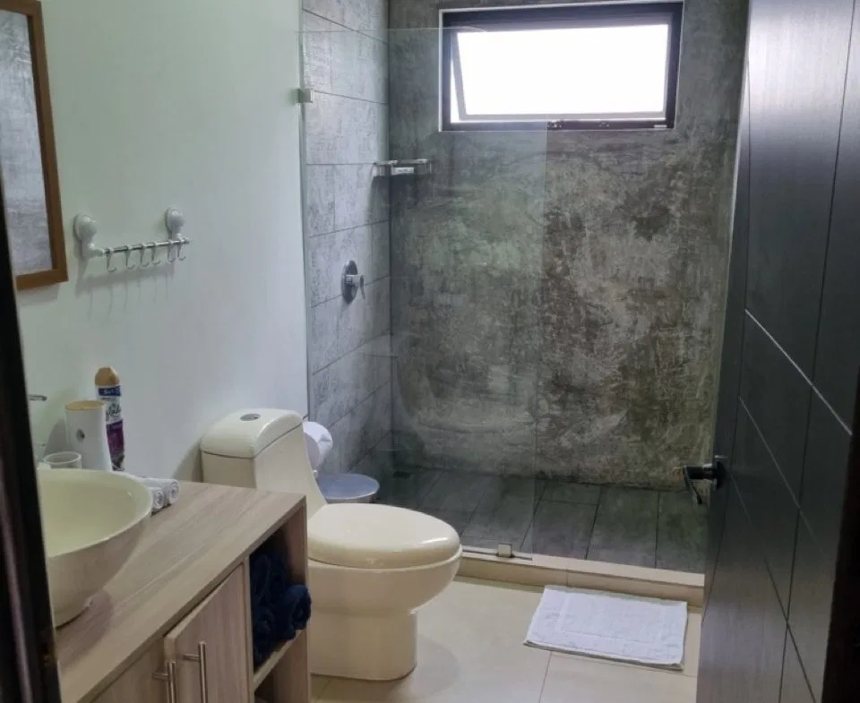 WALKING DISTANCE TO THE BEACH 3-BEDROOM TURN KEY HOUSE IN UVITA, photo 22