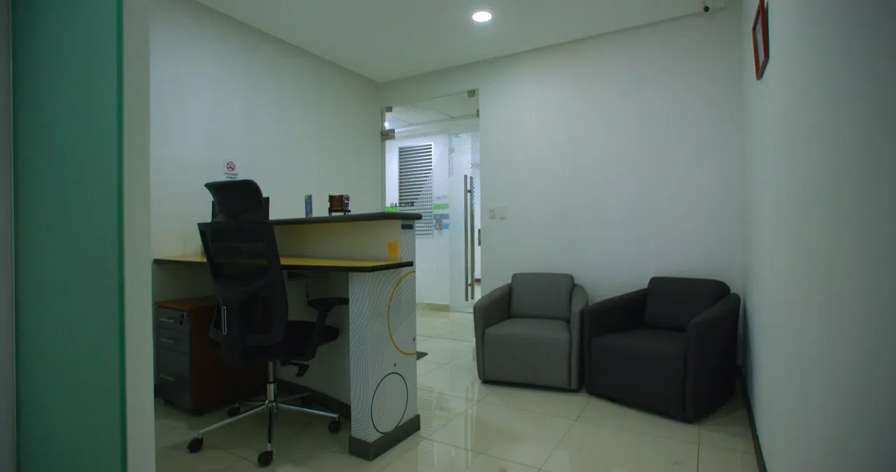 Ubicada en Oficentro La Virgen II, Edificio #8, Local 204 (segundo piso), esta oficina de 80 m² ofrece un espacio funcional, bien distribuido y completamente preparado para operación ..., photo 12