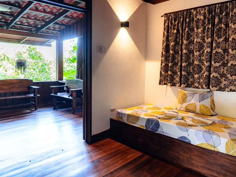 15 Bed Hotel / Leisure For Sale in Montezuma, photo 7