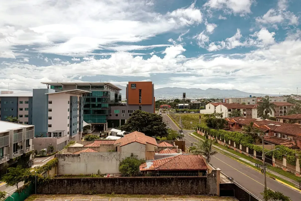 Apartment in Trejos Montealegre with beautiful views and just 3 minutes from Avenida Escazu., photo 4