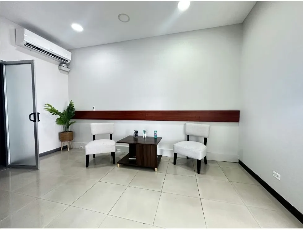 ¡INVERSIÓN COMERCIAL EN SANTA ANA CON RENTABILIDAD DEL 9,17 %!, photo 4