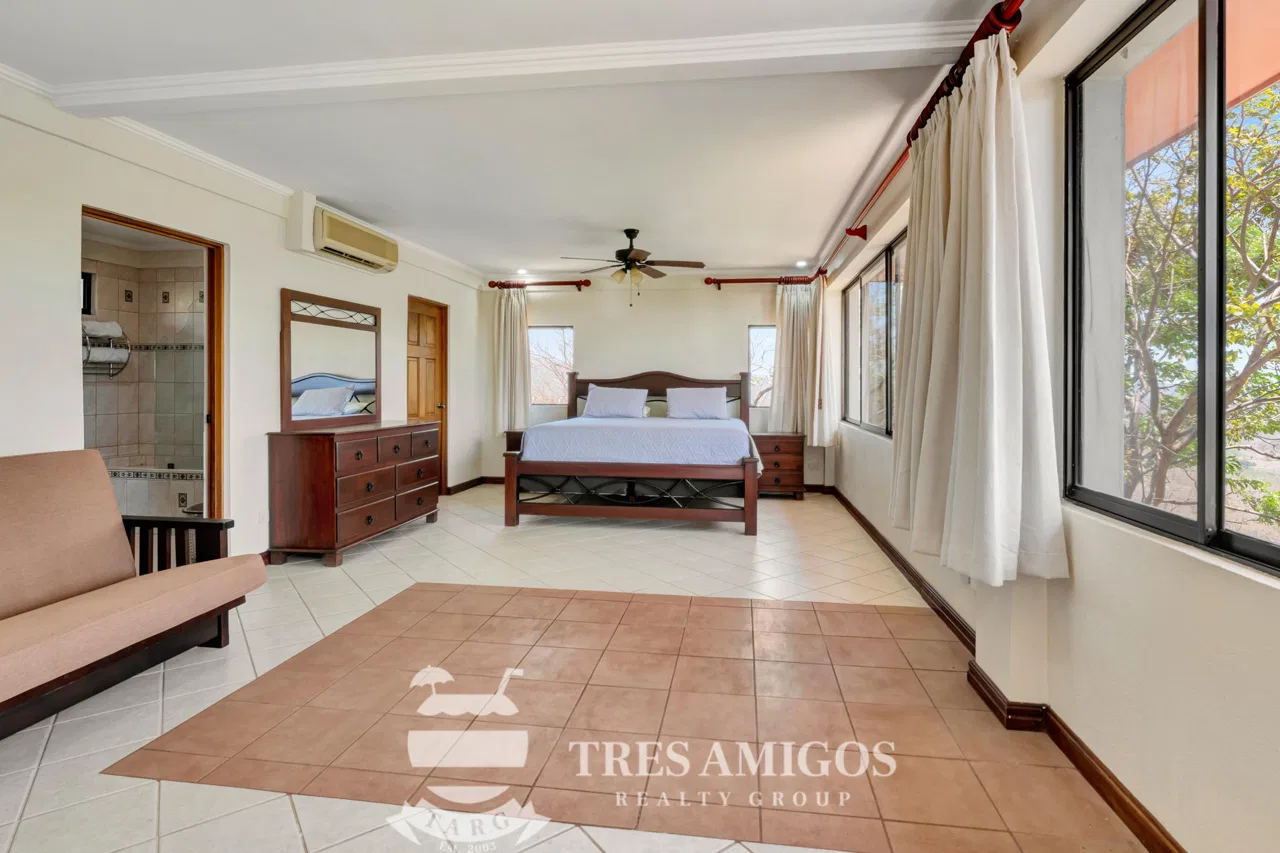 Lomas 108, photo 18