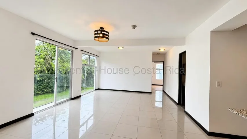 RAH 26-1809 LCV Tu nuevo hogar en Granadilla de Curridabat te espera! Disfruta de la comodidad y el estilo en este hermoso apartamento en condominio, ideal para quienes buscan un ..., photo 2