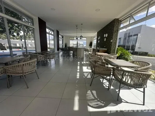 2 Bedroom House for Sale at Los Angeles San Rafael for $203,500, photo 17