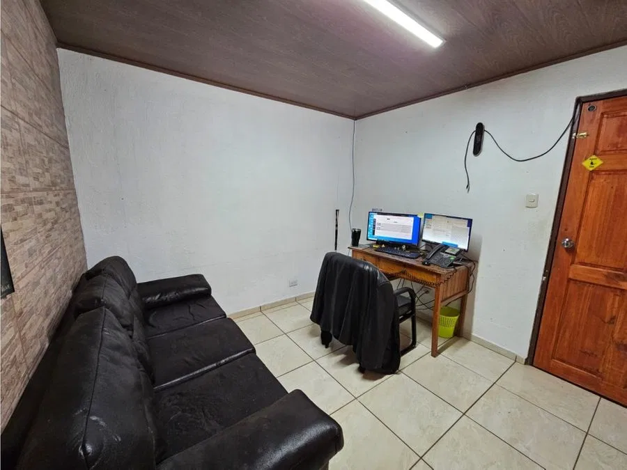Venta de casa 2 plantas, 6 habitaciones en Zapote cerca de Shoppers, photo 4