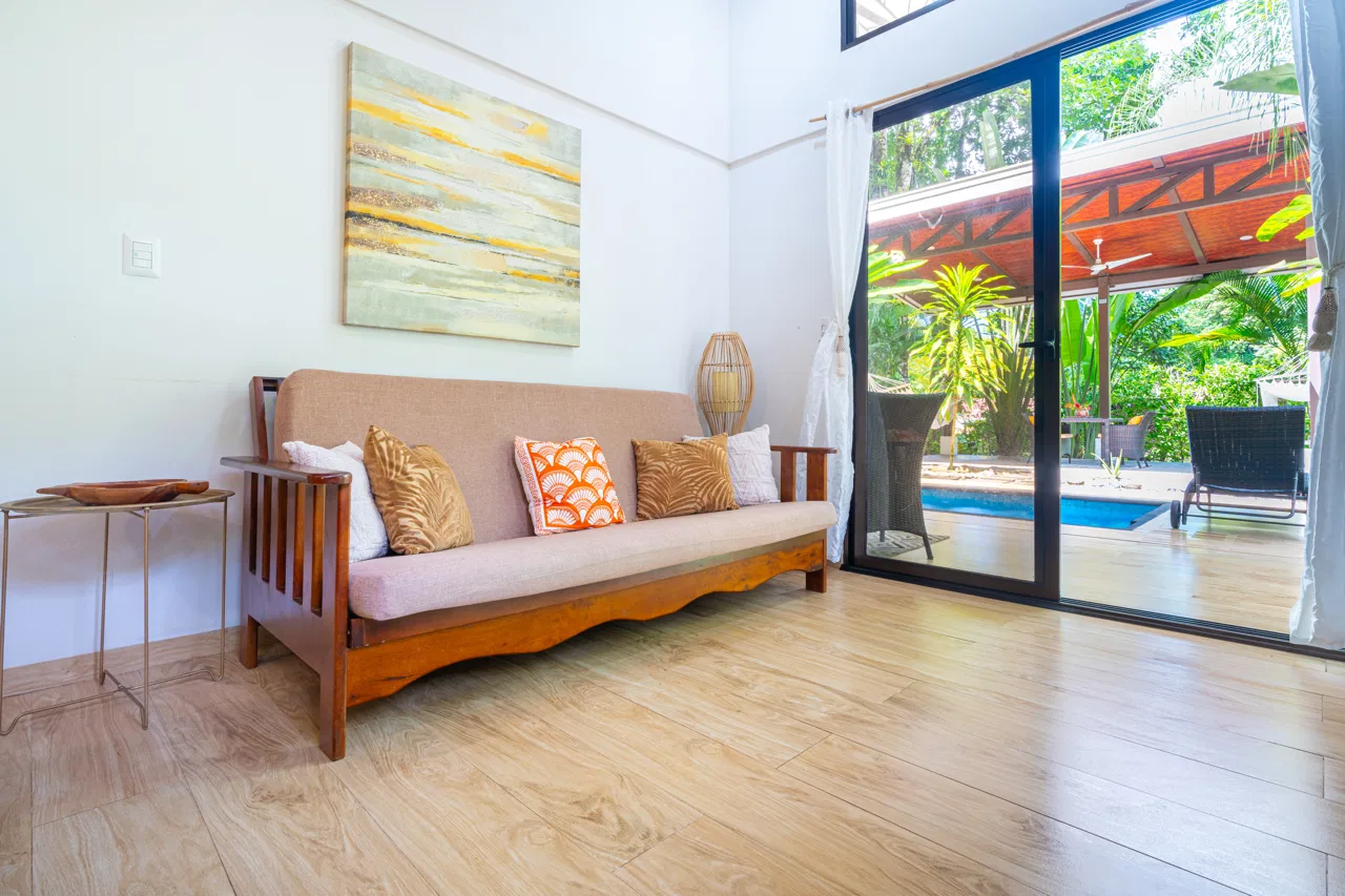 Tropical Modern Casita on ½ Acre / Saltwater Pool / Expansion Potential, photo 5