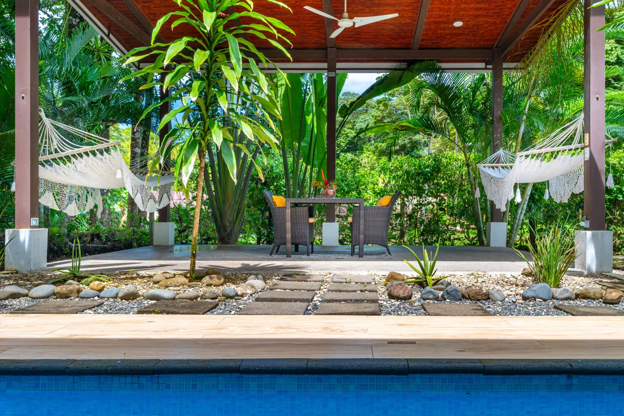 Tropical Modern Casita on ½ Acre / Saltwater Pool / Expansion Potential, photo 7