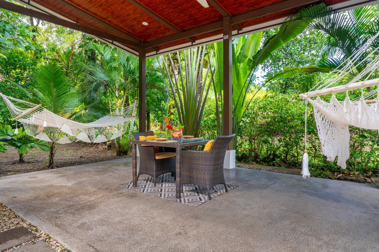 Tropical Modern Casita on ½ Acre / Saltwater Pool / Expansion Potential, photo 8