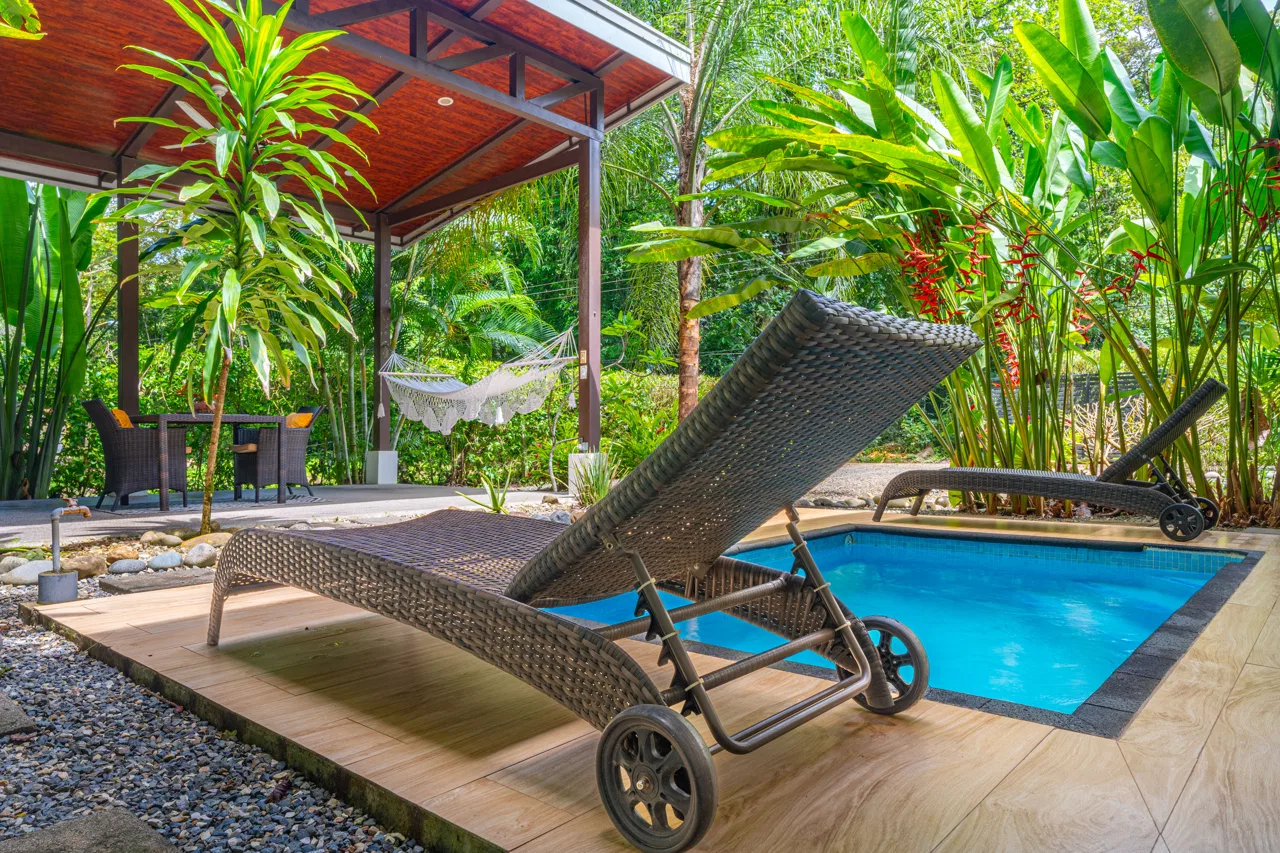 Tropical Modern Casita on ½ Acre / Saltwater Pool / Expansion Potential, photo 10