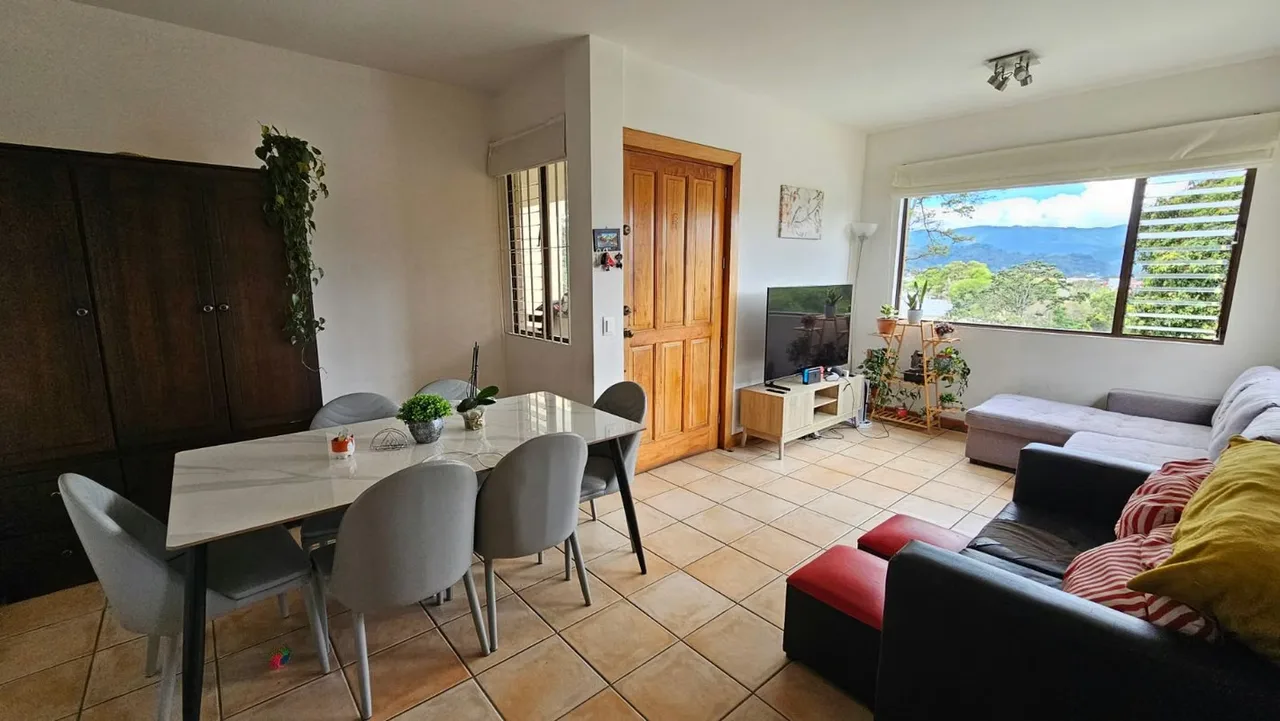 Excelente oportunidad para adquirir un acogedor apartamento en condominio, ubicado en San Pedro de Montes de Oca, una zona estratégica como La Granja, con fácil ...