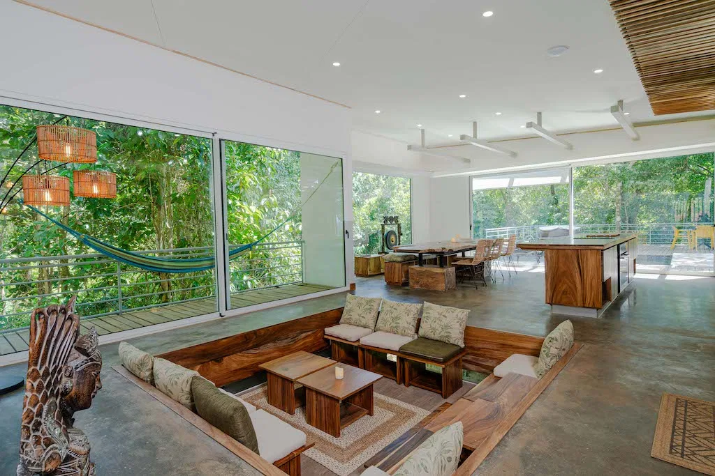 4 Bedroom Modern and Elegant Home in Gated Community – 1.42 Acres, photo 15