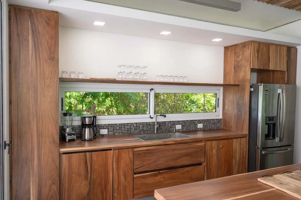4 Bedroom Modern and Elegant Home in Gated Community – 1.42 Acres, photo 16