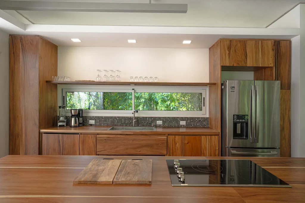 4 Bedroom Modern and Elegant Home in Gated Community – 1.42 Acres, photo 17