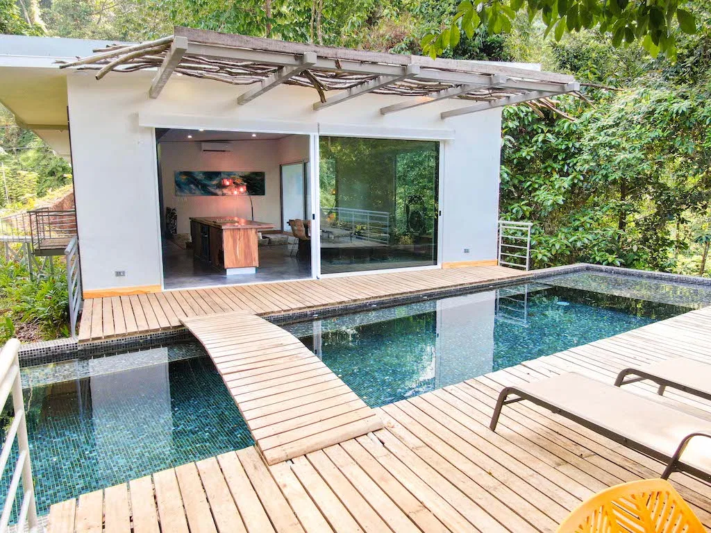 4 Bedroom Modern and Elegant Home in Gated Community – 1.42 Acres, photo 9