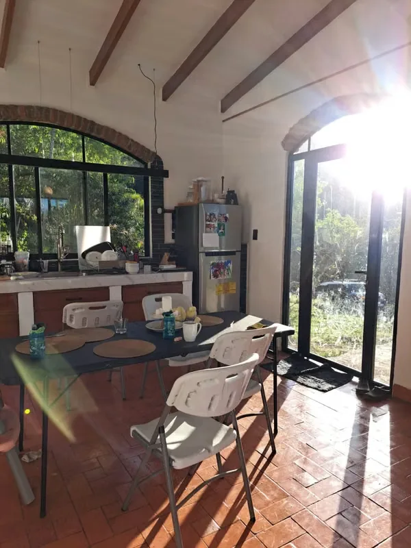 Tranquilo y privado más de 200 metros de la entrada privada. Diferentes grandes plataformas. Grande arbol. Lindo adobe remodelado con grandes ventanales y nuevos acabados. Esto tiene ..., photo 6