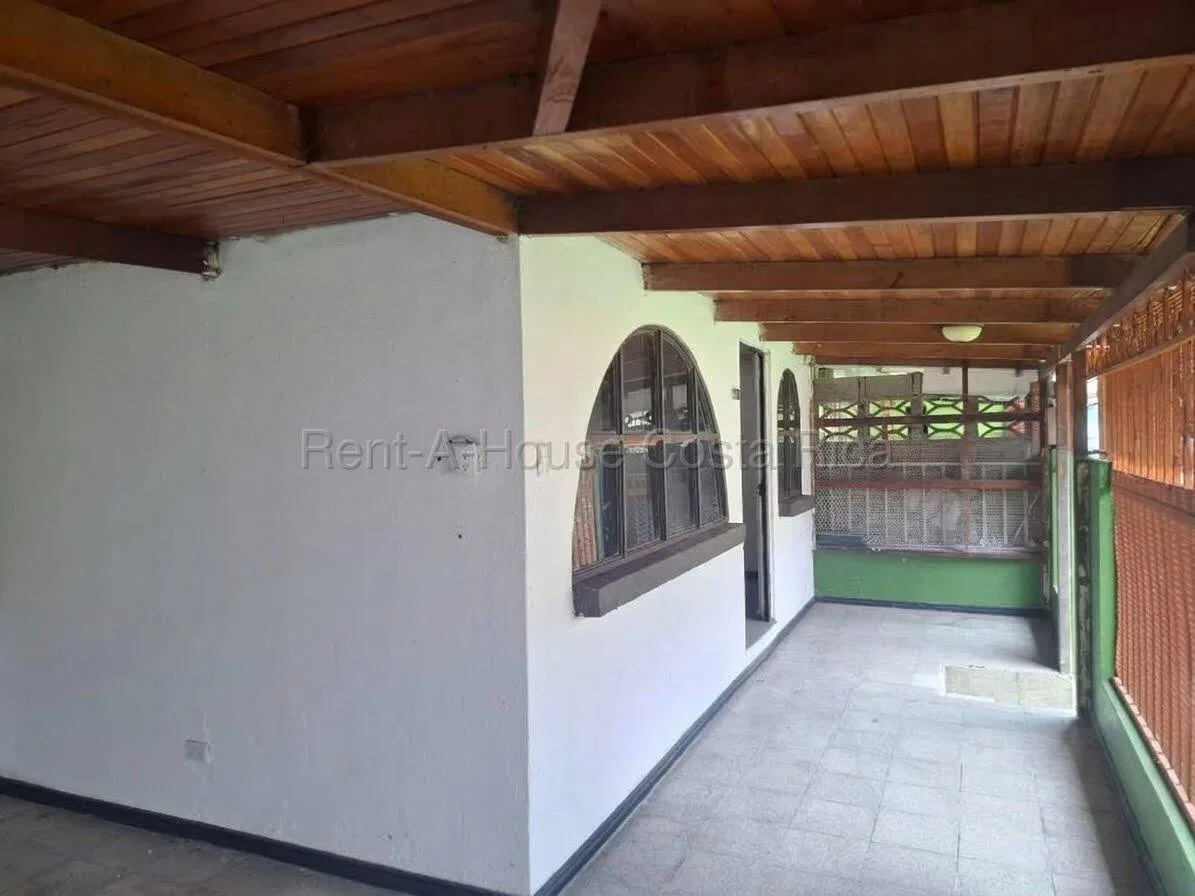 Venta de Casa en Ipís de Guadalupe con 3 Habitaciones #27-894 GS - Venta en Goicoechea