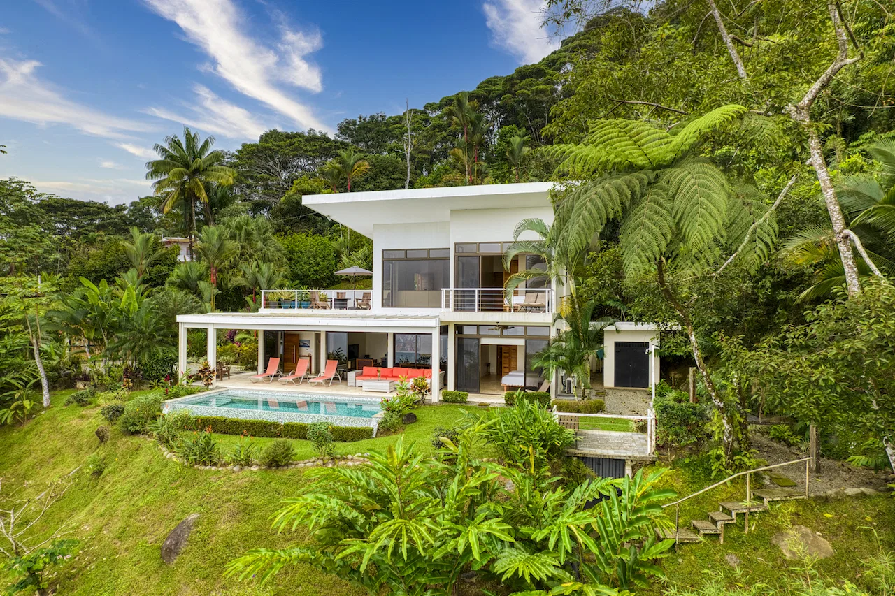 WHALE TAIL AND AMAZING OCEAN VIEWS 2 BEDROOM HOME FOR SALE