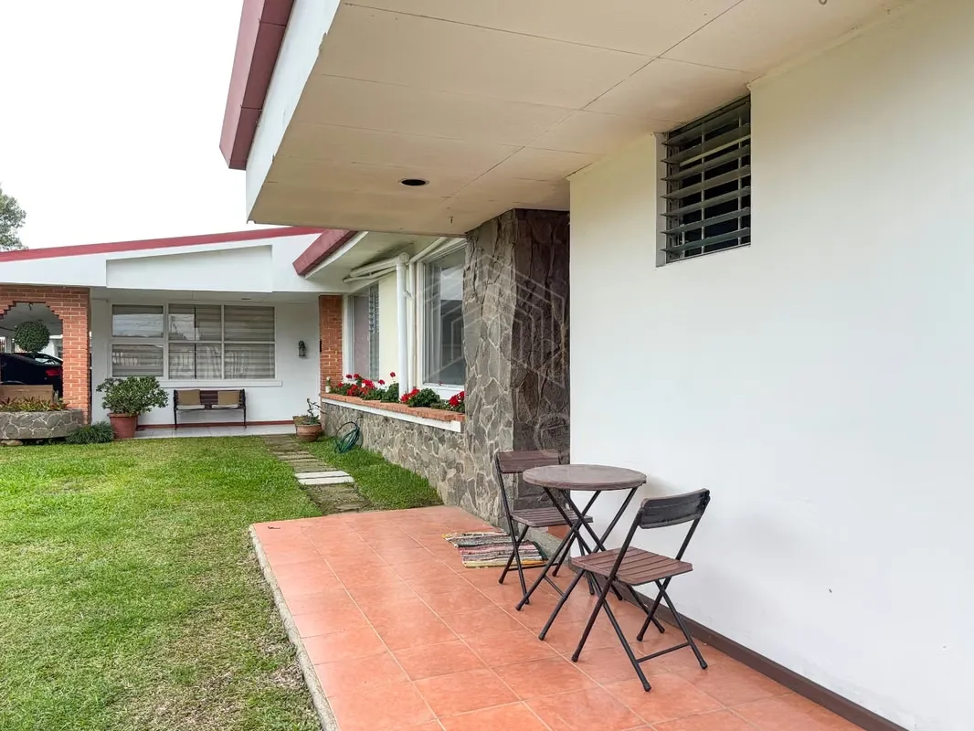 Si busca un apartamento práctico, ubicado en primer piso y con una habitación realmente amplia, esta es una excelente opción para vivir con comodidad en una zona de fácil acceso y ..., photo 3