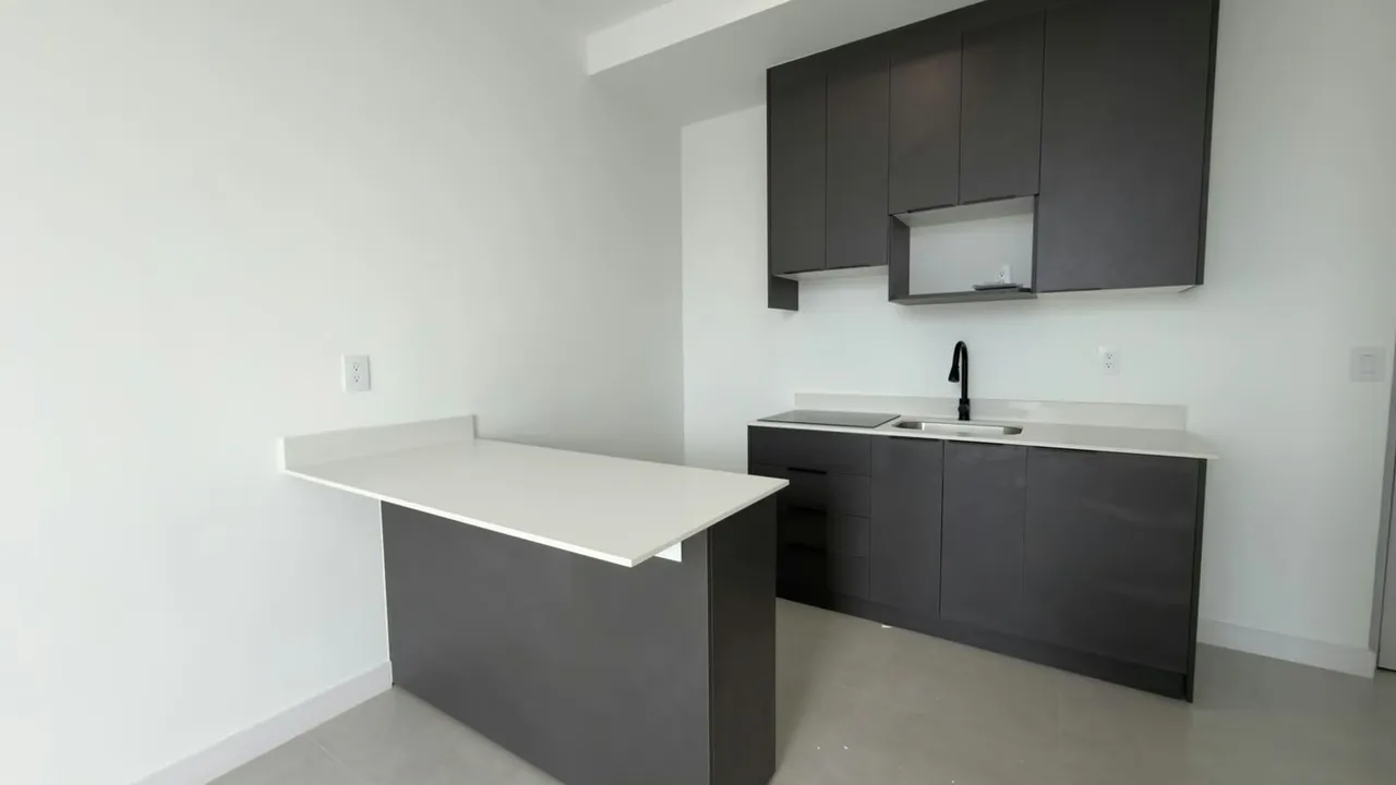 Apartamento en alquiler en Sabana- Torre Sky Garden - Sabana Norte . Excelente ubicación, photo 3