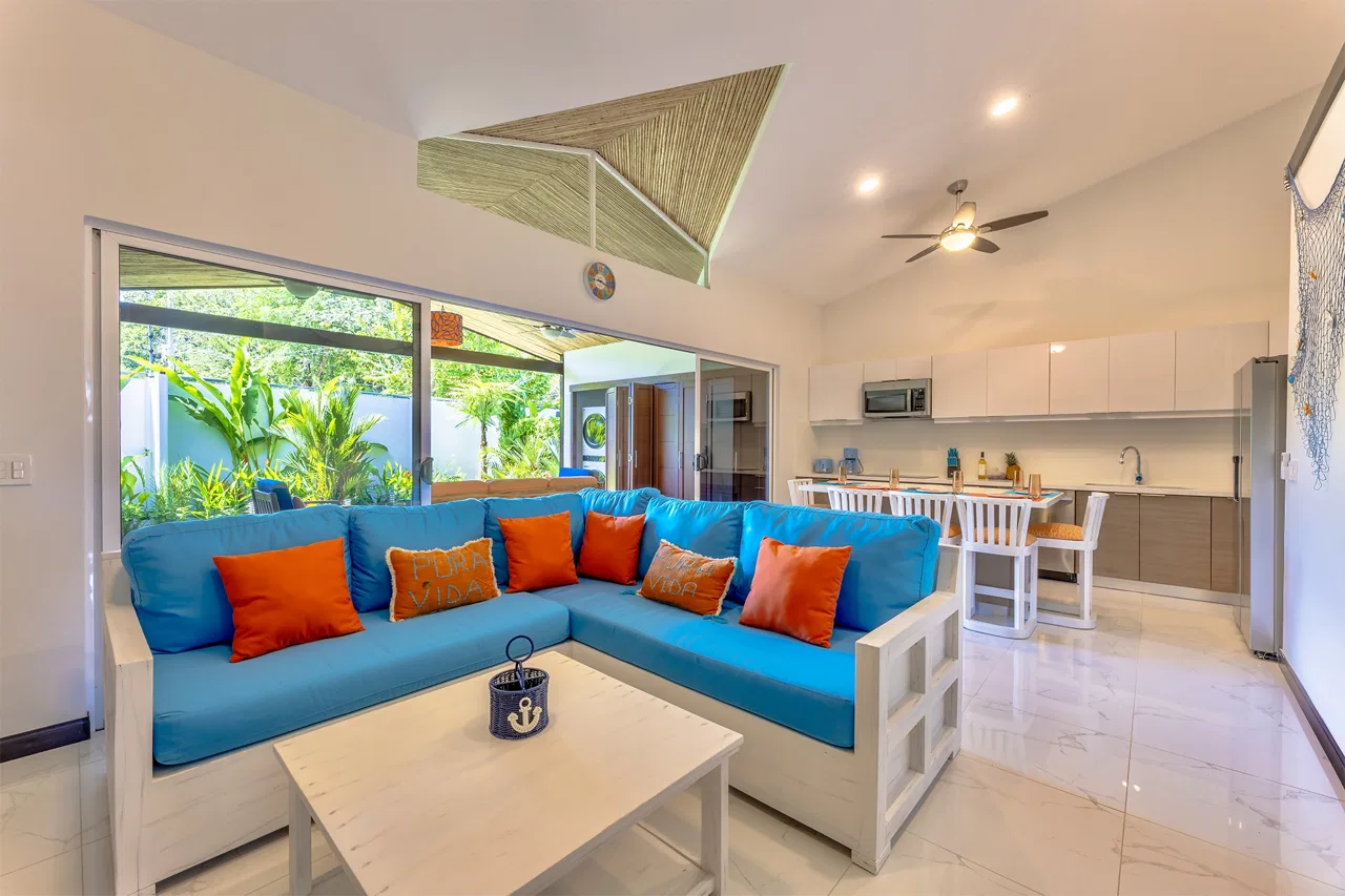 Coastal 3-Bed Townhome in Ciudad del Mar, Jaco