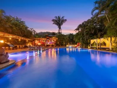 Hotel boutique en Playa Carrillo con alto rendimiento y potencial de expansión