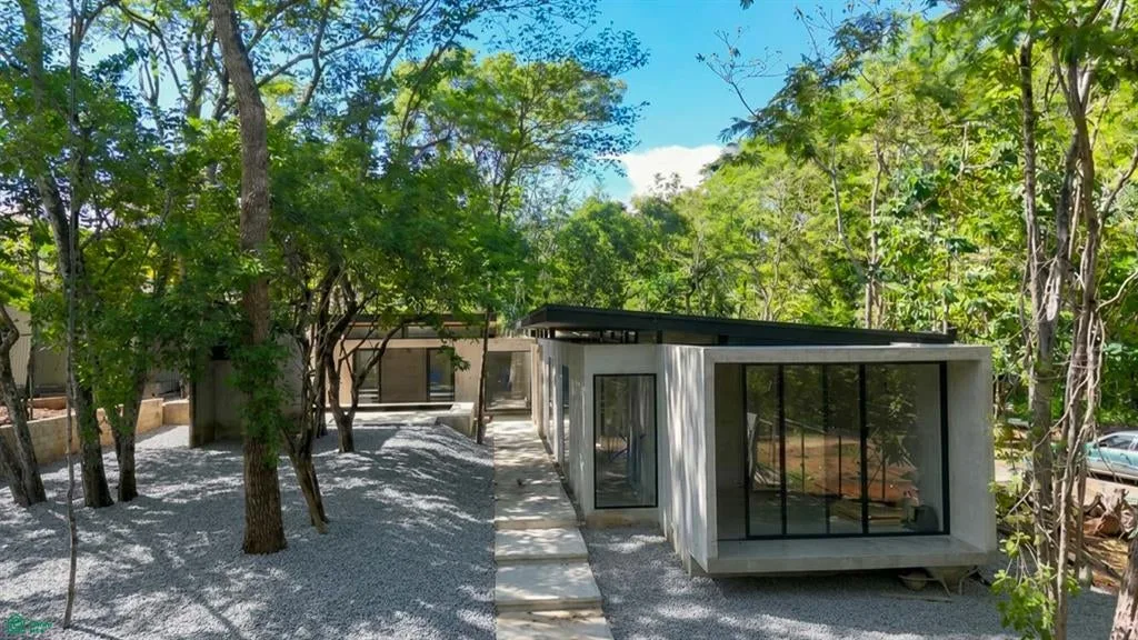 Brand New Tropical Villa Tamarindo Guanacaste