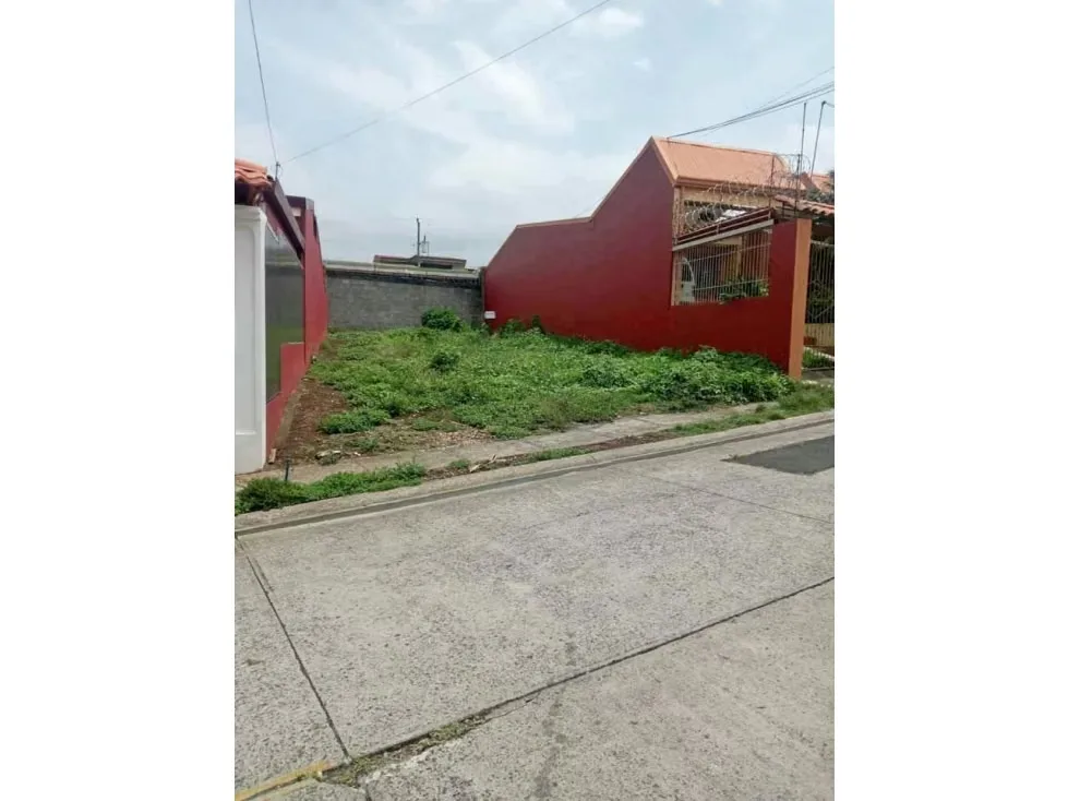 Venta de Hermoso Lote, Santa Lucía de Barva, Residencial Jardines del Beneficio