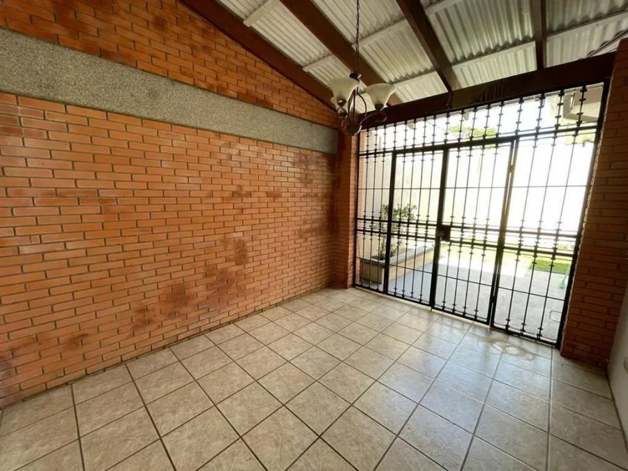 Casa de un Nivel en Venta ubicada en Goicoechea, Guadalupe - Venta en Goicoechea, photo 12