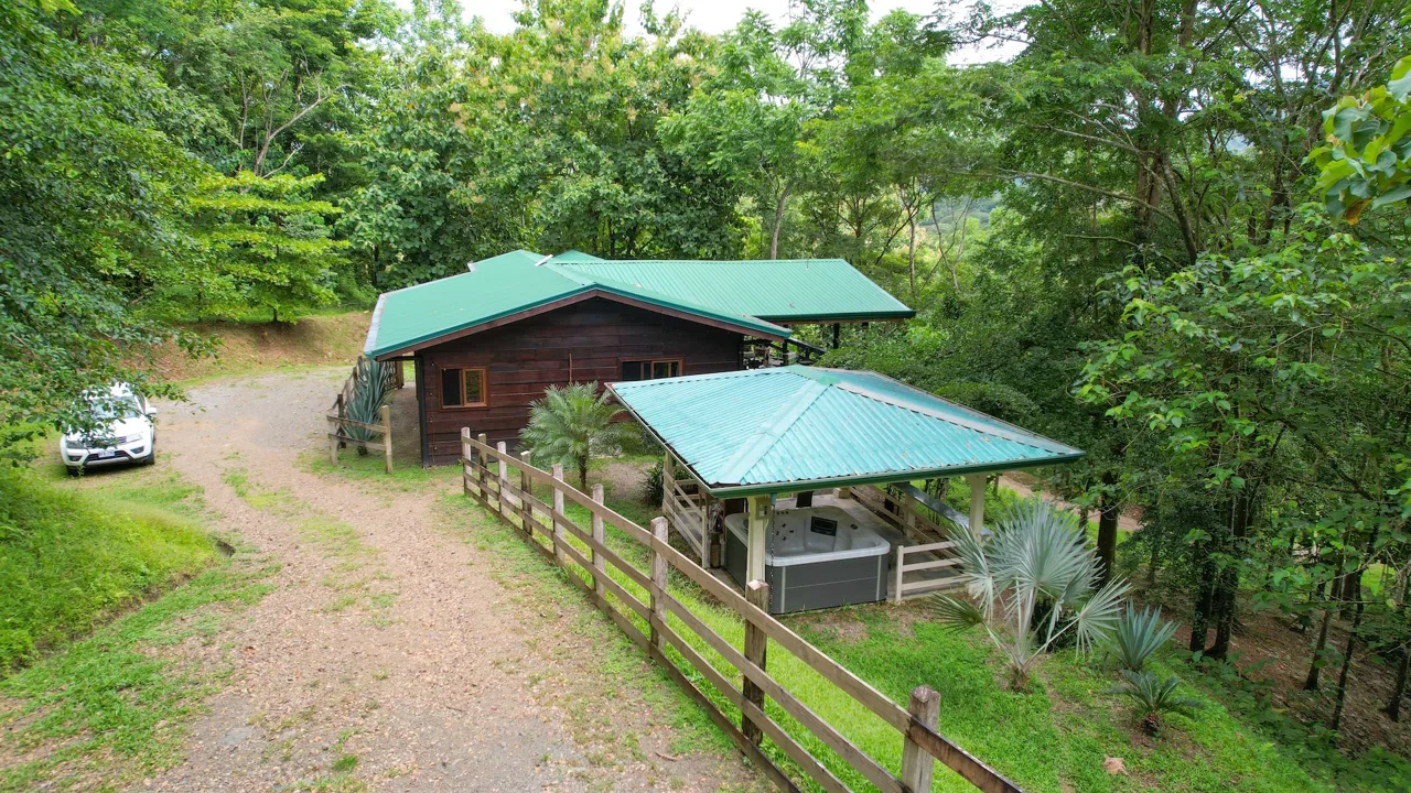 EXCLUSIVE MOUNTAIN RETREAT IN TRES RÍOS WITH OVER 6 ACRES OF NATURE – 6.29 ACRES, photo 3