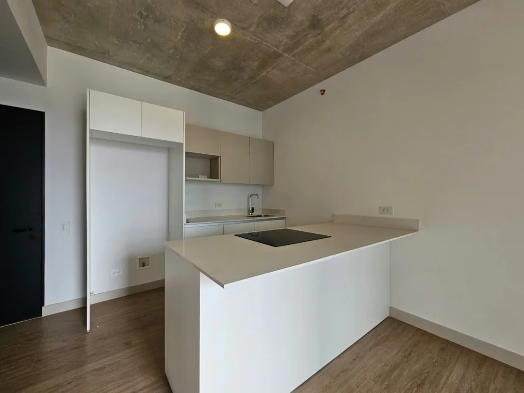 La torre más alta del este. Apartamento nuevo para estrenar, photo 3