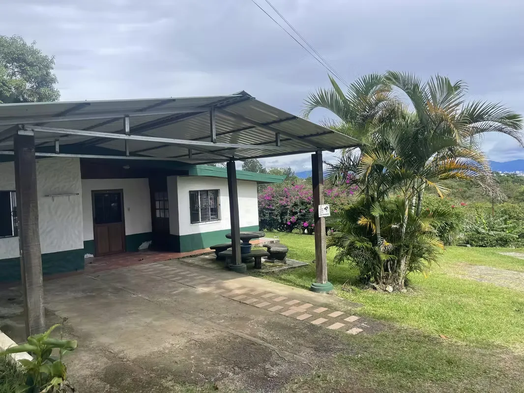 Hermosa y espaciosa casa colonial e independiente, ubicada dentro de una propiedad privilegiada: una auténtica finca de café en producción en una de las zonas más frescas y ..., photo 8