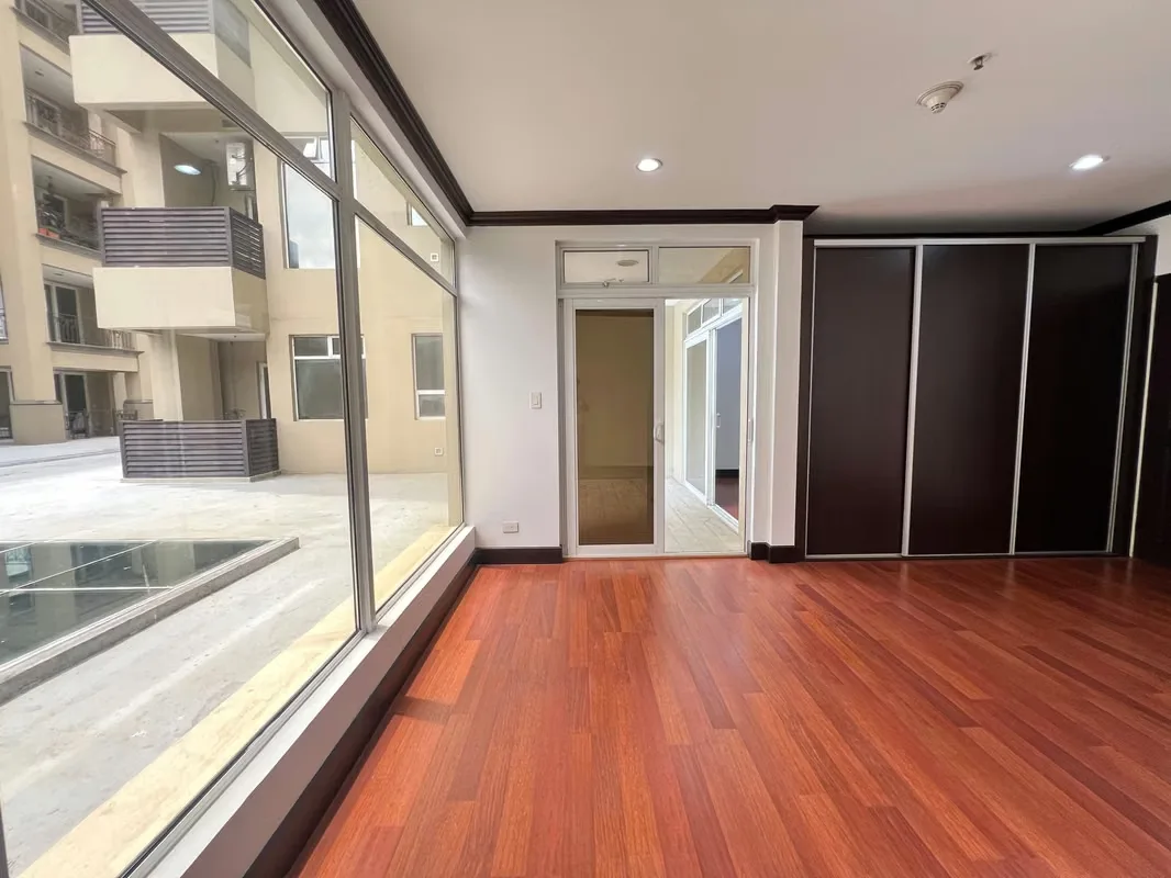 Amplio apartamento en alquiler de 294 m² ubicado en una exclusiva torre en Sabana Sur, una de ..., photo 12