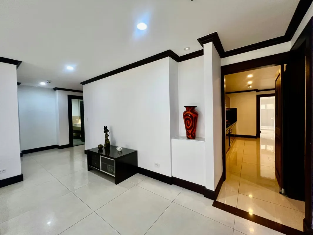 Amplio apartamento en alquiler de 294 m² ubicado en una exclusiva torre en Sabana Sur, una de ..., photo 4