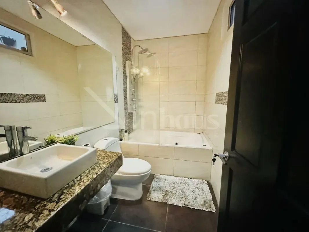 Ubicada en una zona residencial tranquila de Sabanilla, Montes de Oca, esta propiedad en condominio de 320 metros cuadrados de construcción sobre un lote de 252 metros cuadrados ofrece ..., photo 13