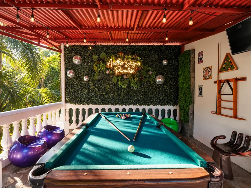 8 Bed Hotel / Leisure For Sale in Jaco