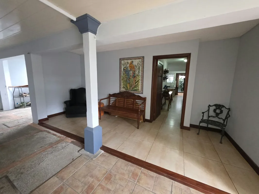 SALE HOUSE 2 FLOORS IN RESIDENTIAL HIGHMONTE, GRANADILLA, CURRIDABAT, photo 3