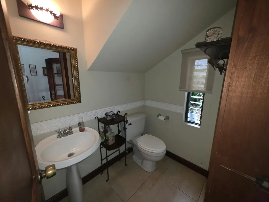SALE HOUSE 2 FLOORS IN RESIDENTIAL HIGHMONTE, GRANADILLA, CURRIDABAT, photo 8