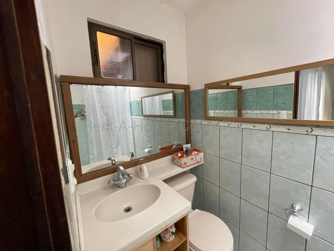Sala, comedor integrado, Cocina, 3 Habitaciones, 2 banos completos, terraza, cuarto de pilas ..., photo 12