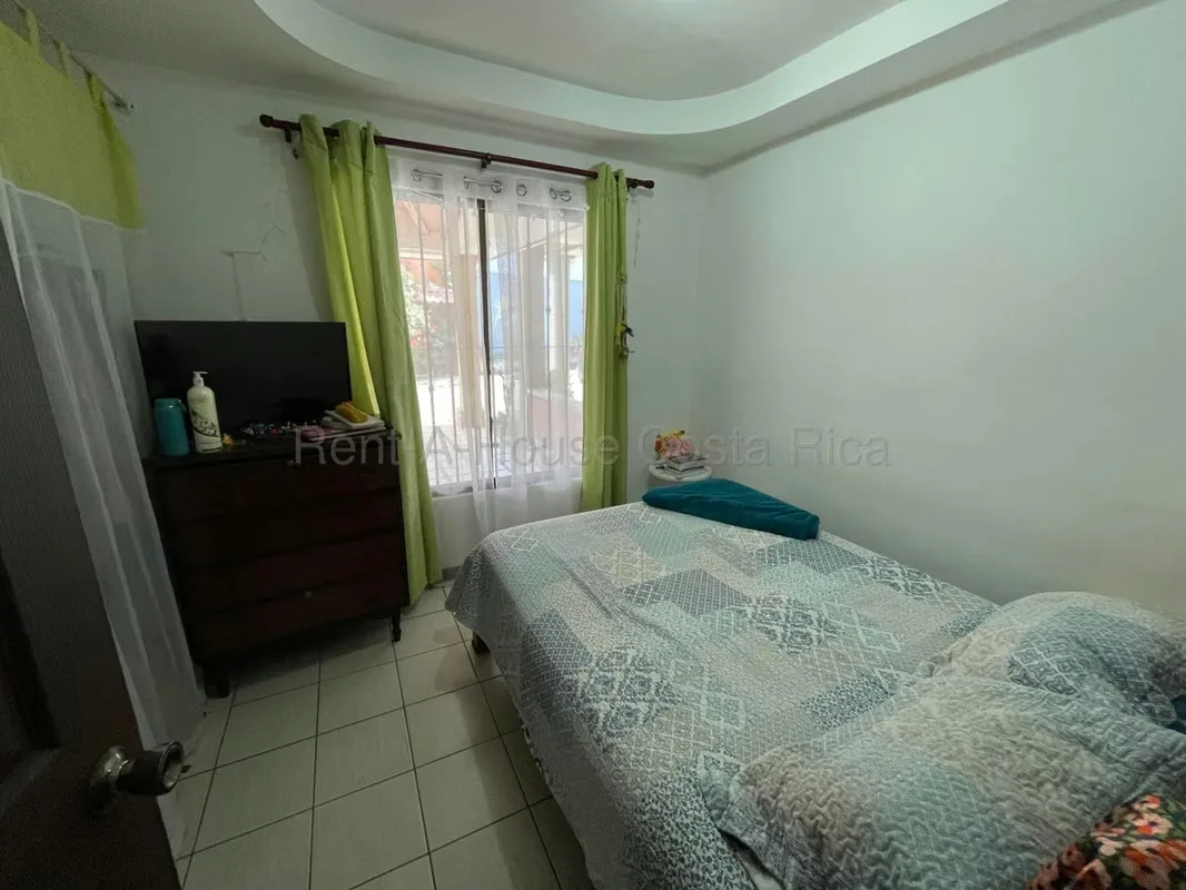 Sala, comedor integrado, Cocina, 3 Habitaciones, 2 banos completos, terraza, cuarto de pilas ..., photo 13