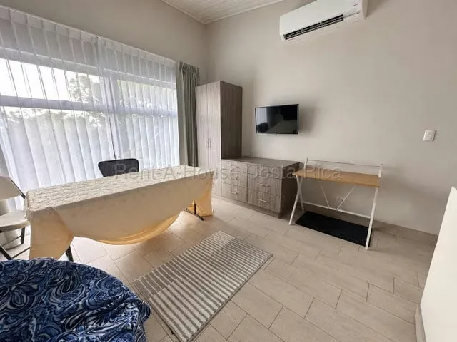 Alquiler de Hermoso Loft Amueblado y Equipado con menaje en Mora-Colón., photo 13