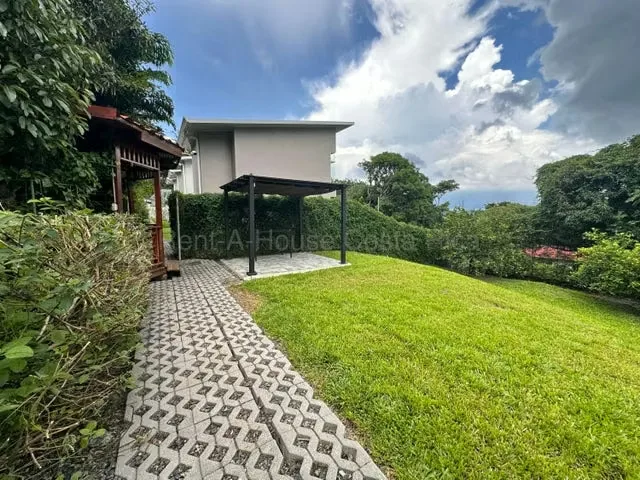 Alquiler de Hermoso Loft Amueblado y Equipado con menaje en Mora-Colón., photo 3