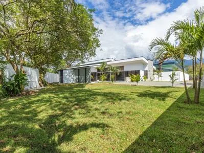Nueva villa de 3 dormitorios y 2 baños con amplios jardines, photo 2