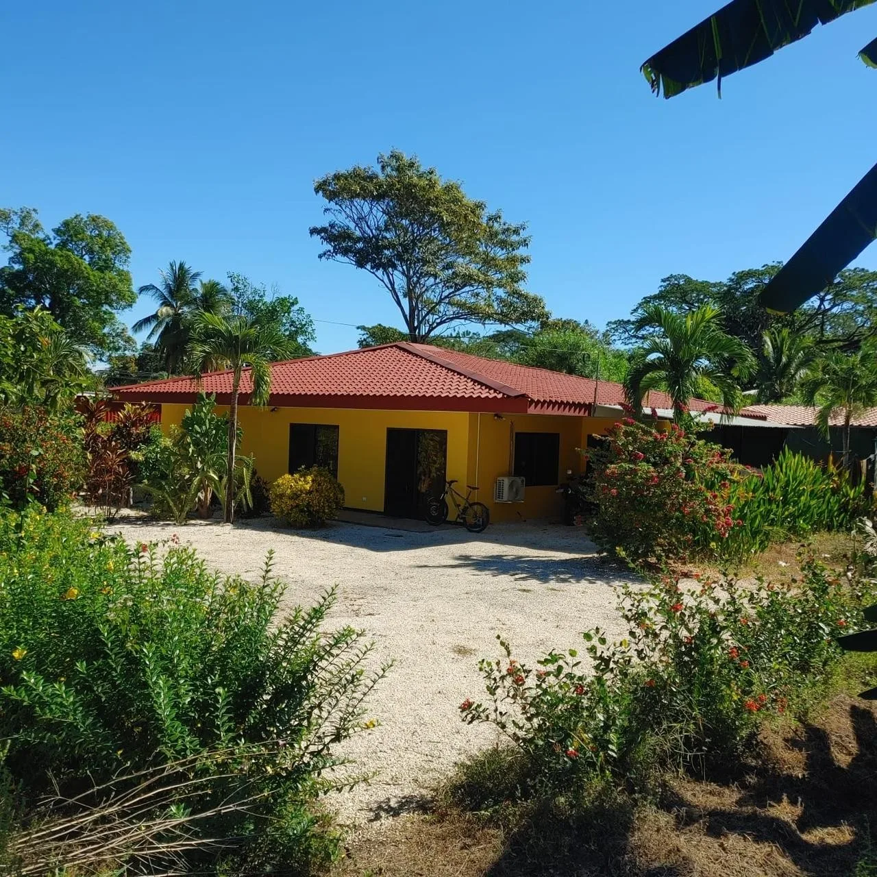 Casa Amarilla -Beautiful Concrete Home for Sale in Cabo Blanco de Lepanto, photo 13