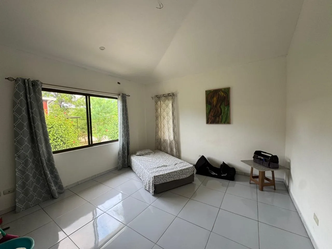 Casa Amarilla -Beautiful Concrete Home for Sale in Cabo Blanco de Lepanto, photo 6