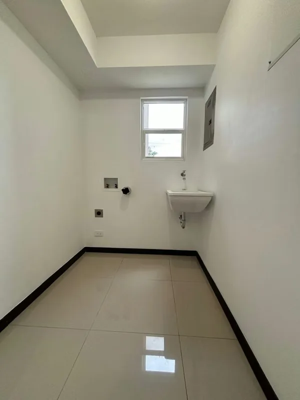 Apartamento en alquiler de 72 m² habitables, con 2 parqueos incluidos, ideal para quienes buscan comodidad, funcionalidad y espacios para disfrutar dentro y fuera de ..., photo 2
